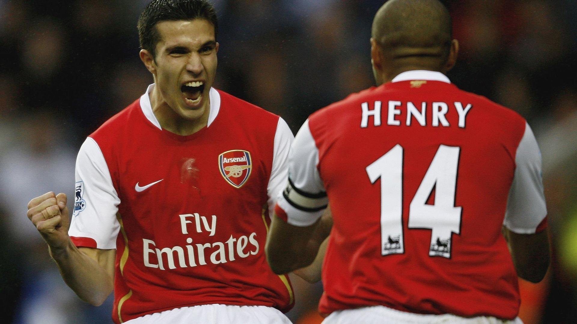 BronMuse对比拉拉维亚＆芬尼-史密斯并发问：谁更香？